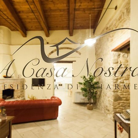 مبيت وإفطار كانديلا A Casa Nostra Residenza Di Charme المظهر الخارجي الصورة